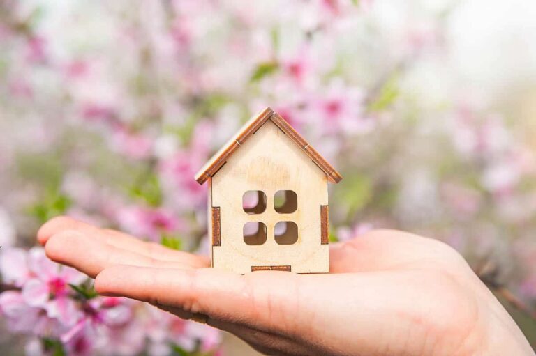 Seizing Opportunities: Why the Spring Housing Market is Key