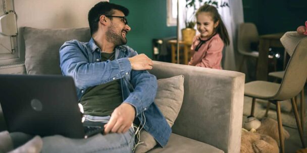 15 Smart Job Ideas for Stay-at-Home Dads in 2025 (That Actually Work) 